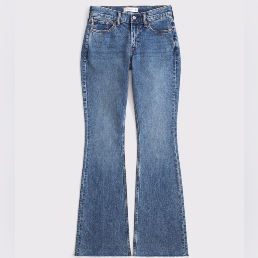 Abercrombie & Fitch Mid Rise Boot Cut Jeans Frayed Hem 30 Curve Love Medium Wash